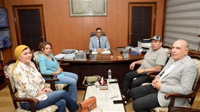 محافظ الدقهلية يستقبل الفنان أحمد ماهر للإعداد لتنفيذ عروض العمل المسرحي 