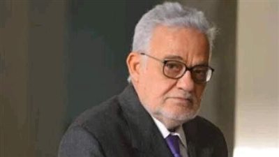 وزيرة الثقافة تنعى الكاتب الصحفى منير عامر