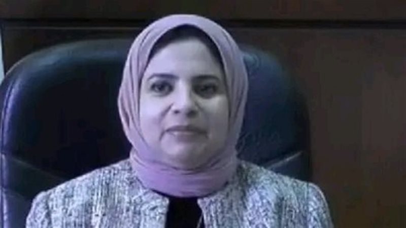 الدكتورة سميرة عزت
