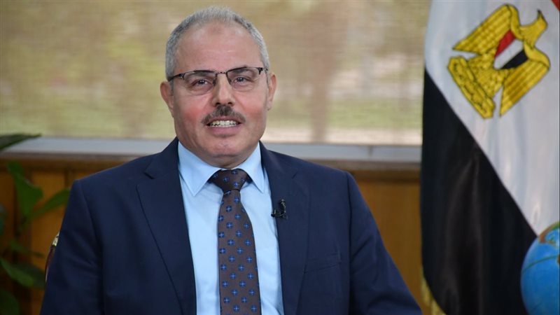 الدكتور ناصر مندور