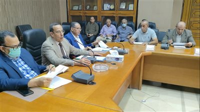 محافظ شمال سيناء يشدد على اتباع ضوابط تنفيذ الخطة الاستثمارية