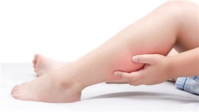 أسباب انسداد شرايين الساقين وطرق علاجها