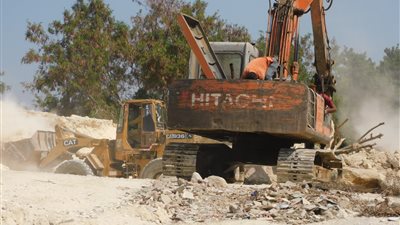 القاهرة تسترد 13 ألف متر طرح نهر في طرة 