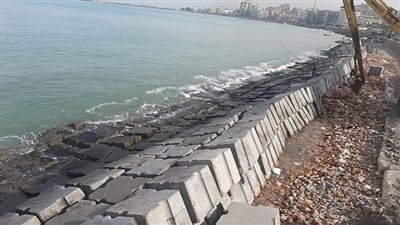 كل ما تريد معرفته عن تطوير وحماية الشواطئ الساحلية المصرية | صور