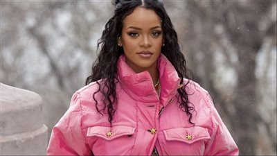 ريهانا بزيادة وزن ملحوظة بعد ولادة طفلها| فيديو