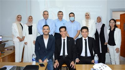  يد صناعية والتحكم فيها بالإشارات العضلية.. مشروع تخرج بهندسة أسيوط 