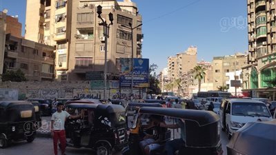 عودة الإشغالات والفوضى.. شارع العشرين ببولاق خارج سيطرة محافظة الجيزة | صور