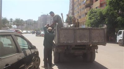 رفع 7398 طن مخلفات خلال حملة مكبرة في أحياء الجيزة | صور