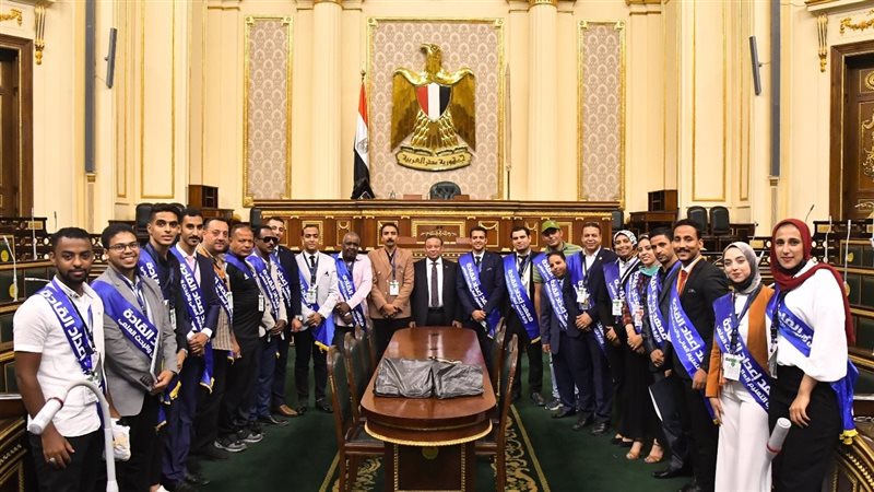 وفد طلاب الجامعات