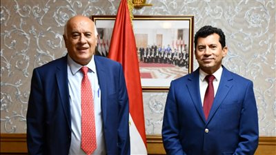 وزير الرياضة يلتقي نظيره الفلسطيني