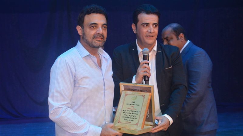 عمرو محمود ياسين