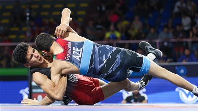 عمر مراد يحصد برونزية بطولة العالم للمصارعة في روما