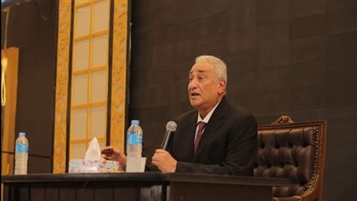 سامح عاشور يرد على الاتهامات بشأن المركب وقرية الغردقة