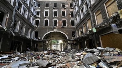 زعيم الانفصاليين في دونيتسك يدعو روسيا إلى 