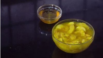 بدلا من الجاهز.. طريقة عمل عصير خوخ الحبيبات | فيديو 