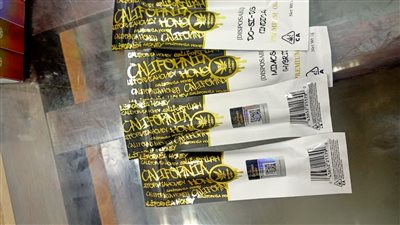 ضبط شيش إلكترونية بها مخدرات بحوزة راكبة بمطار سوهاج 