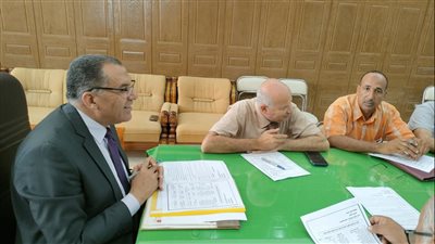 سكرتير عام محافظة شمال سيناء يعرض الخطة التفصيلية لدورات سقارة