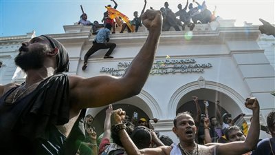 20 دولة مهددة بمصير سريلانكا.. تقرير يحذر من الانهيار ويشرح الفرصة الوحيدة للنجاة