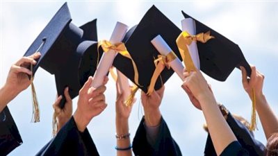 الأولى على الثانوية الأزهرية بالقليوبية: الحمد لله فرحت والداي