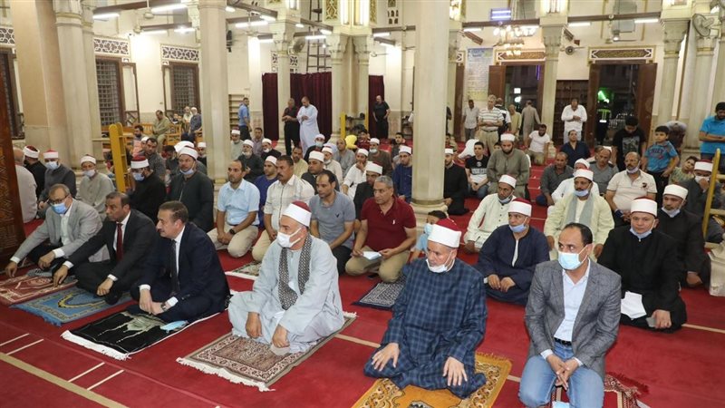 محافظ المنوفية خلال