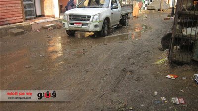 بالفيديو والصور.. أمطار غزيرة وشلل مروري بالطرق الرئيسية بالشرقية