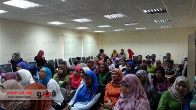 بالصور: ورشة عمل تكافؤ الفرص للإناث بجامعة جنوب الوادي