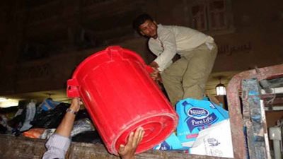 محافظ الجيزة : لا مساس بحقوق متعهدى جمع القمامة