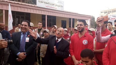 متطوعة بالهلال الأحمر لـ«وزيرة التضامن»: «معلش أنا متوترة» (فيديو)