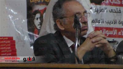 ممدوح حمزة: المجلس العسكري أشبه بمكتب الإرشاد الإخواني