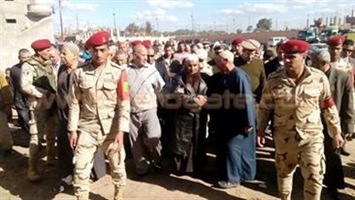 بالصور.. أهالي «أبو حمص» يشيعون جثمان شهيد القوات المسلحة بالشيخ زويد
