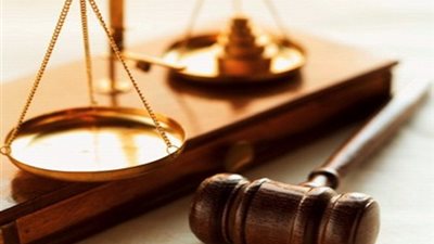 النيابة تستدعي أدمن «أسفين يا ريس» لخرقه حظر النشر في محاكمة القرن