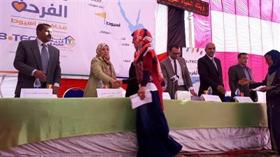 ​توزيع 102 جهاز عروسة بقرية مسارة في ديروط