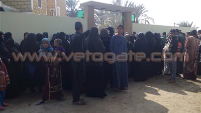 بالفيديو والصور.. أصدقاء شهيد الشيخ زويد بالمنيا: محمد ملأ الجدران بعبارات «أنا هستشهد».. أحمد: «قالي أنا حاسس إني مش هرجع تاني ونفسي أموت شهيد».. أهالي القرية يطالبون بإطلاق اسمه 