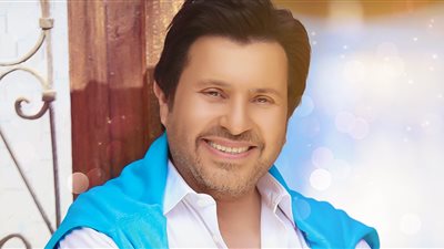 هاني شاكر ينشر صورته مع فهد الصباح قبل حفله في الكويت