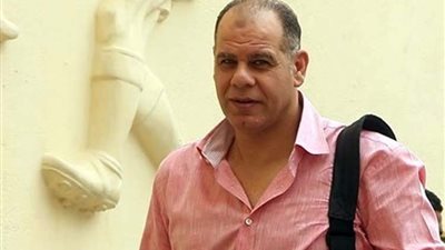 أيمن حافظ يكشف حقيقة إيقاف محمد إبراهيم