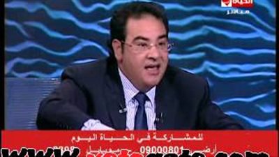 بالفيديو.. مشادات بين 