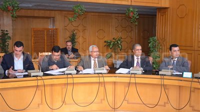 بالصور.. محافظ الإسماعيلية يستقبل وفد ممثلي وزارة التخطيط