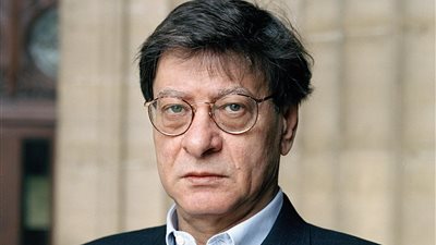 30 تسجيلًا نادرًا لمحمود درويش ونزار قباني لأول مرة في معرض الكتاب