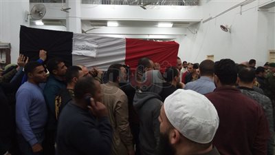 أسرة شهيد مطار العريش تنفذ وصيته بدفنه مع قائده «المنسي» (صور)
