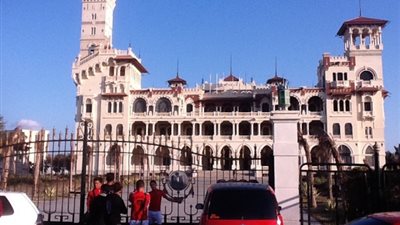 خبراء يطالبون التأمين على القصور الرئاسية ضد مخاطر العنف السياسي