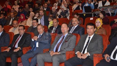 «صيادلة الإسماعيلية» تحتفل بالخريجين الجدد بحضور النقيب العام (صور)