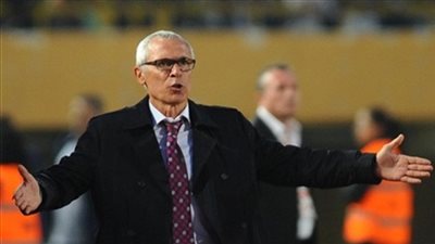 اتحاد الكرة يطالب كوبر بقطع إجازة الكريسماس من أجل جائزة «الكاف»