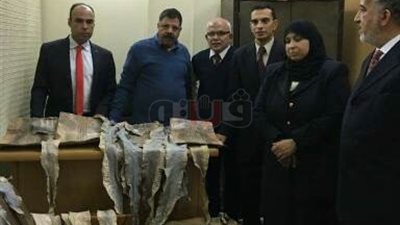 إحباط تهريب جلود ثعابين وتماسيح بمطار القاهرة (صور)
