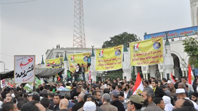 «عاطف عبد المنعم»: الأحزاب السياسية تعمل ضد مصلحة الوطن