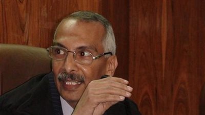 خليل: قانون الخدمة المدنية يؤثر في العلاقة بين البرلمان والحكومة