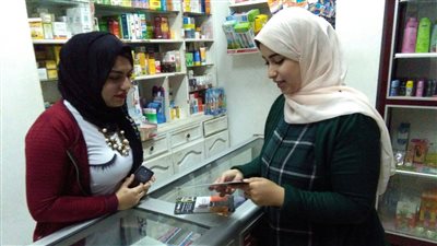 طلاب «صيدلة القناة» يدشنون حملة توعية غذائية لمرضى السكر (صور)