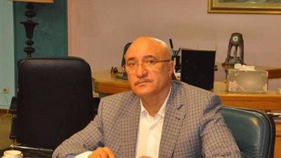 حبس رئيس النادي المصري سنة وغرامة 15 ألف جنيه