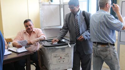 «راقب يا مصري»: «الإخوان» يشرفون على الاستفتاء بدلا من القضاة بقرية في الشرقية