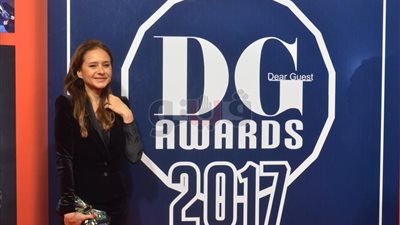 نيللي كريم وأمينة خليل ومي عمر في حفل «دير جيست»