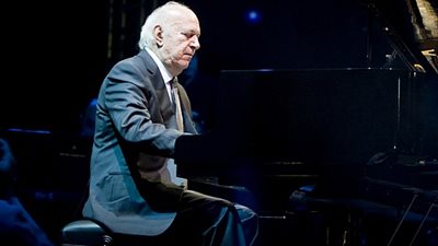 عمر خيرت يحيي حفلا لمرضى مستشفى «بهية».. 4 فبراير